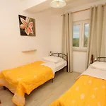 With Parking Space Trget, Rasa - 7687 Daire